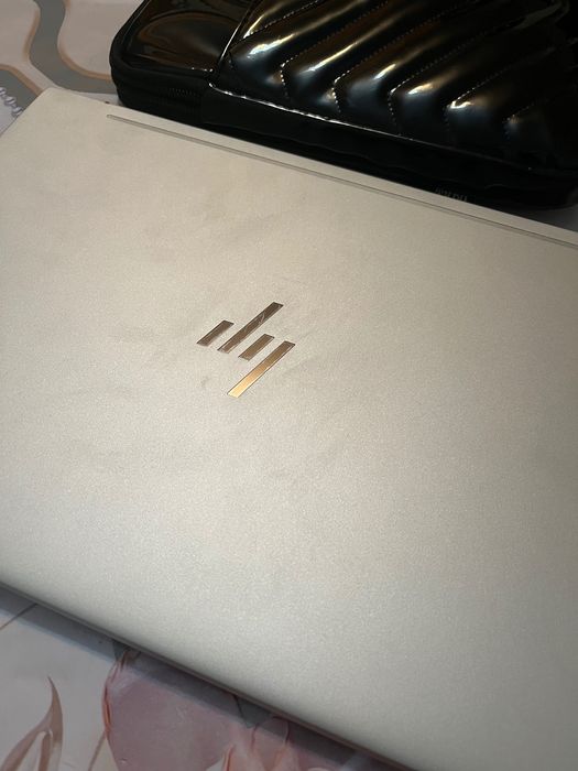 HP laptop продаю срочно!!!