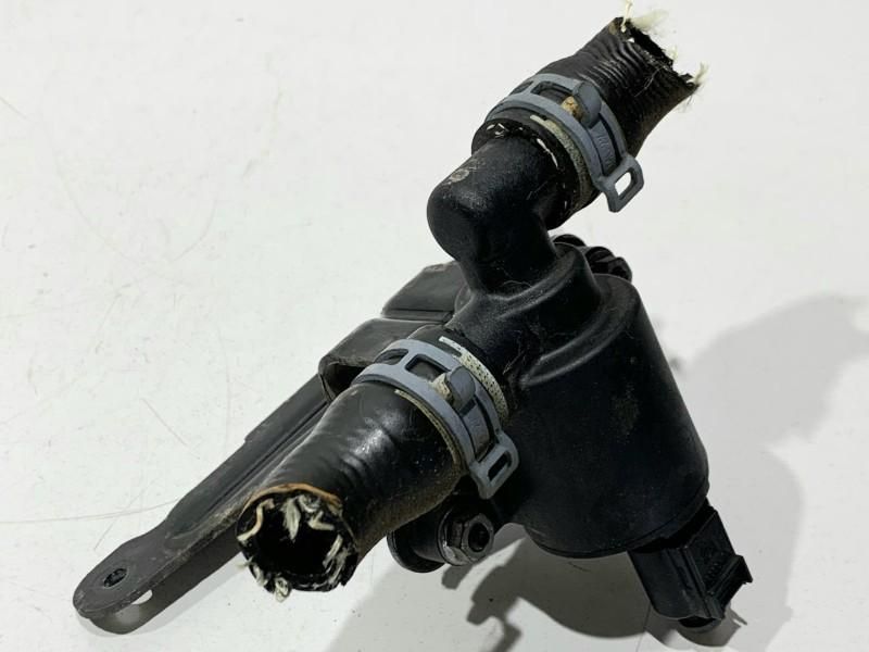 Pompa recirculare apa Audi A8 4H D4 4H0121671B