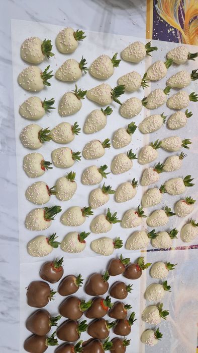 Клубника в шоколаде за 625(штк)