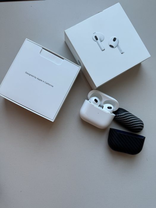 Наушники Apple AirPods 3 with MagSafe Charging