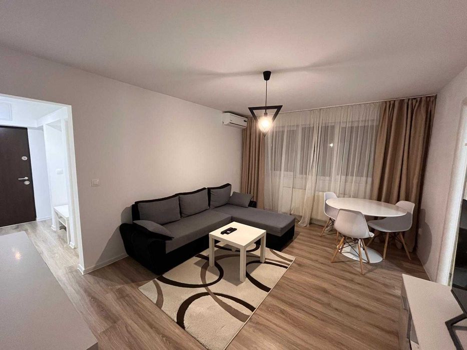 Inchiriez apartament Zona Dacia, 2 camere, semidecomandat, 400Euro