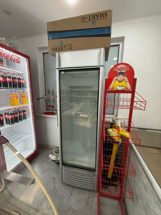 Витринный холодильник