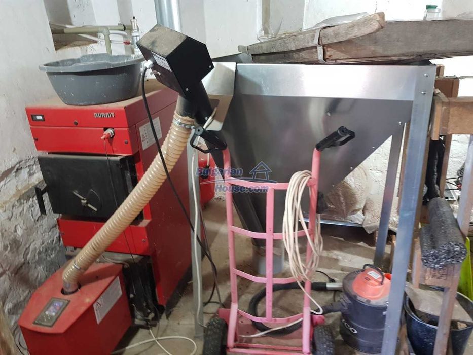 Продава се Къща в с. Обединение, Област Велико Търново - 200 кв.м за 675 €/кв.м - Снимка #17