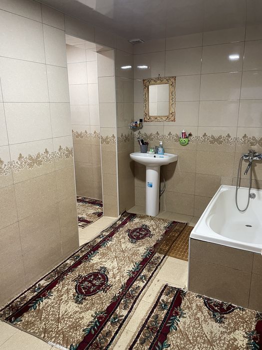 Uy sotiladi Nazarbekda Xarakat