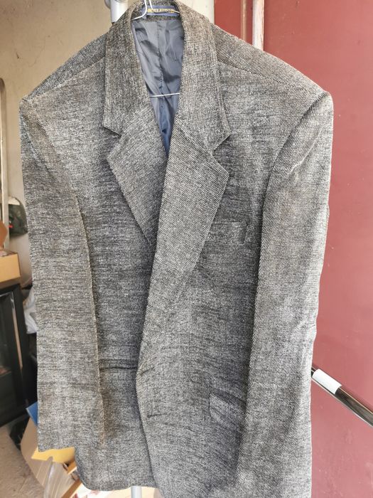 Продавам дрехи мъжки