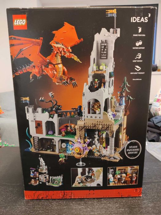 Lego 21348 Dungeons & Dragons: Red Dragon's Tale, Sigilat