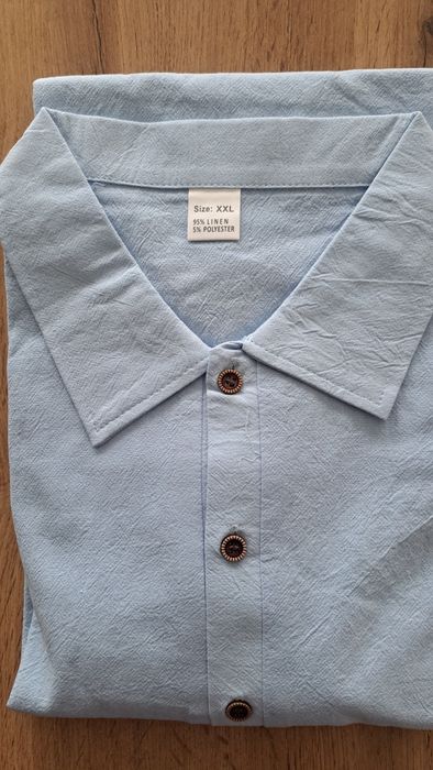 Подарявам мъжка блуза с къс ръкав