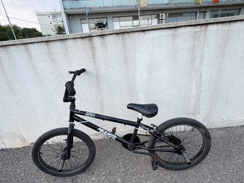 Vând BMX velors ideal pentru trick-uri și plimbări