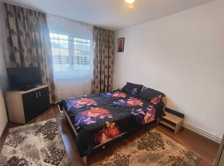 Închiriez apartament 2 camere
