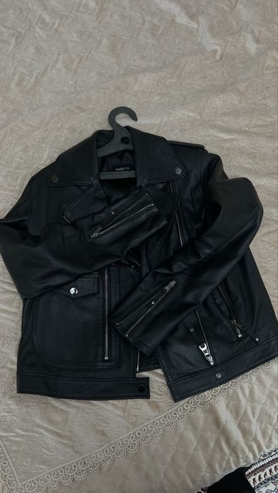 Кожанная женская куртка