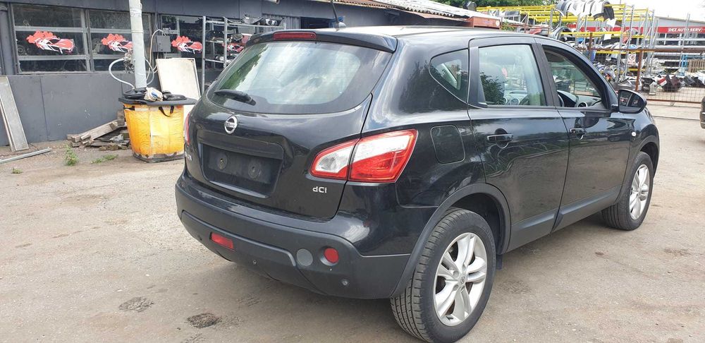 Dezmembrez Nissan Qashqai 1.5 DCi an 2011