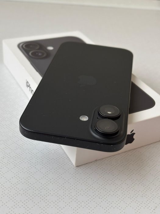iPhone 16 128GB 90% baterie