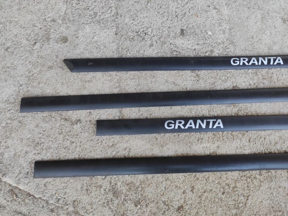 Молдинги на ладу гранту