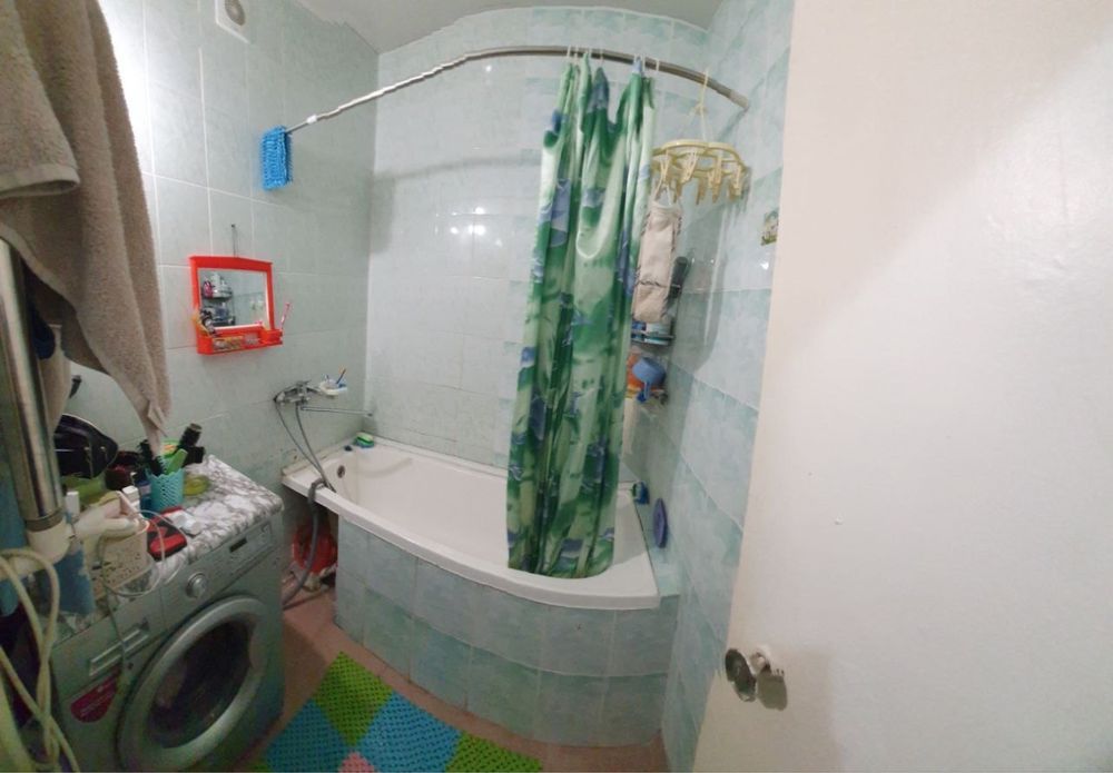 Продаётся 2в3х квартира,Ялангач,Дом Быта,Бухара,с мебелью,техникой.