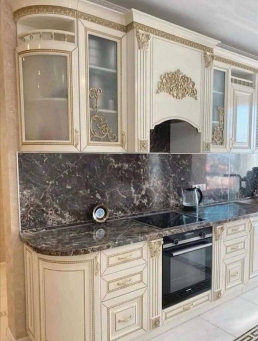 Продаю кухонный гарнитур. Л