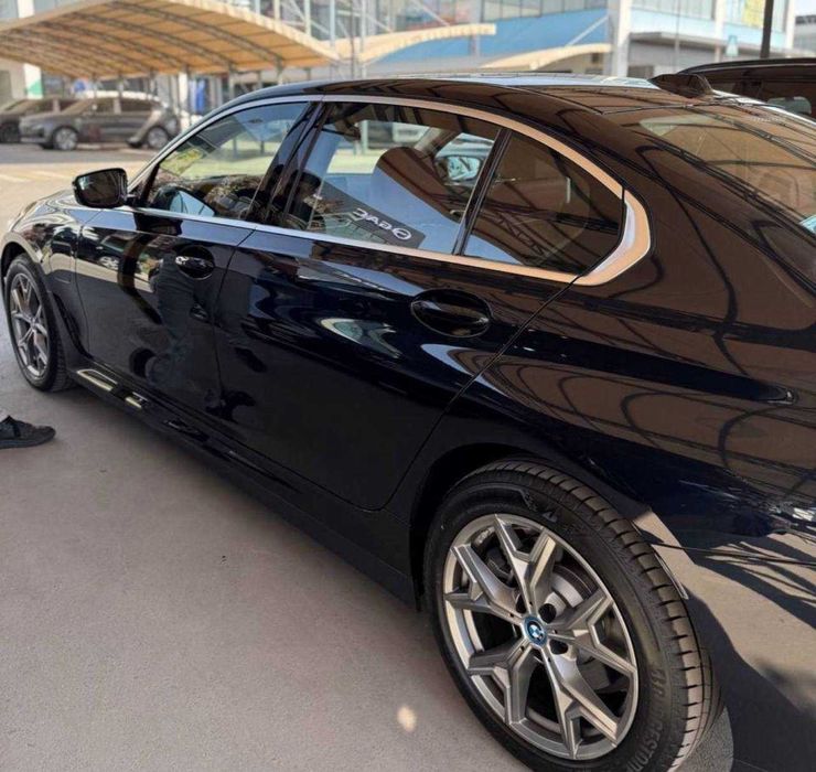 BMW i3 halol nasiyaga