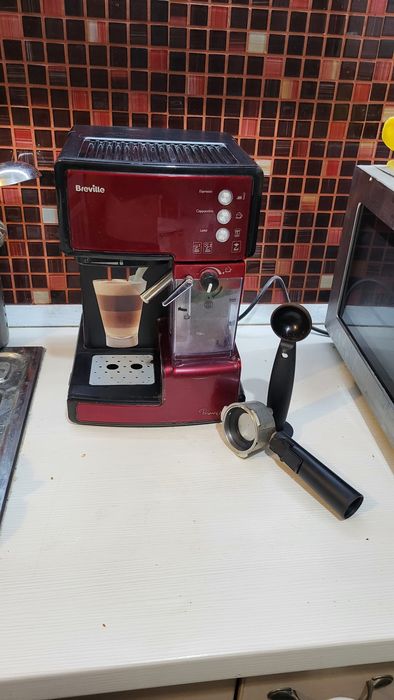 Aparat cafea espressor Breville cu spumare lapte