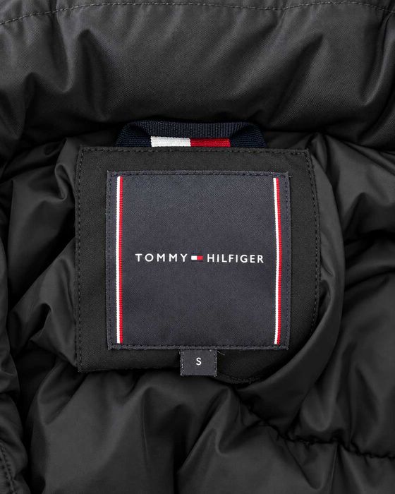Geacă puffer Tommy Hilfiger bărbați neagră, mărimea S, buzunare cargo