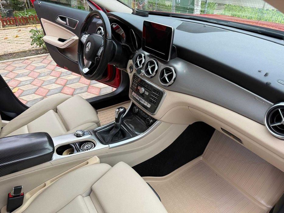 Mercedes-Benz GLA 180,2019,70000KM