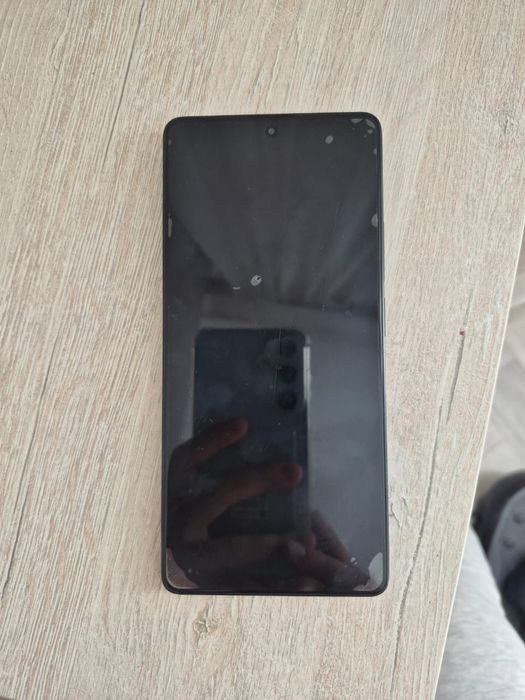 Продам телефон Xiaomi Redmi Note 13 Pro