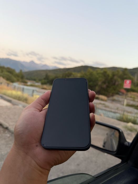 Iphone 13 в хорошем состоянии