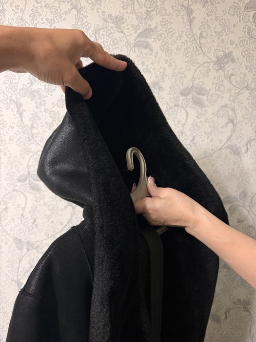 Продам женскую дубленку