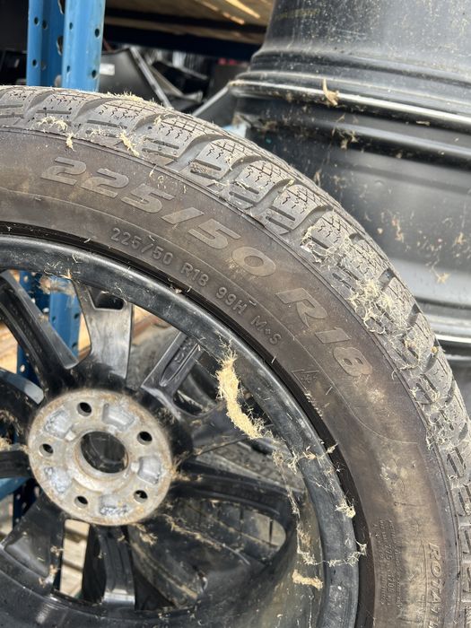 Skoda Karoq 18” два броя джанти с гуми