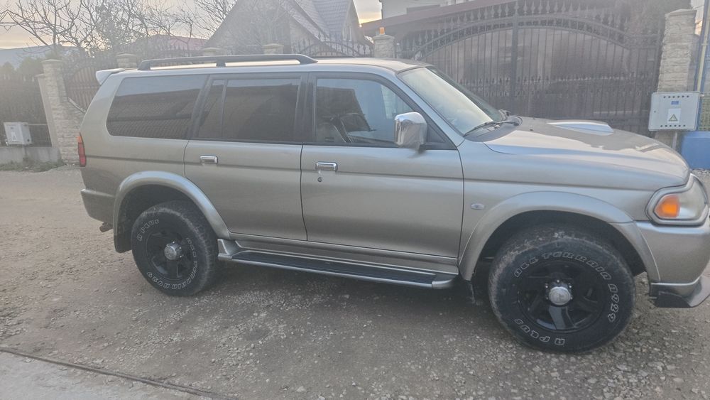 Mitsubishi pajero
