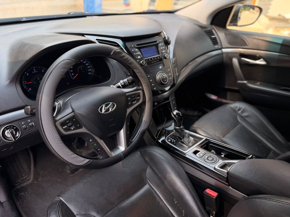 Hyundai i40 sedan
