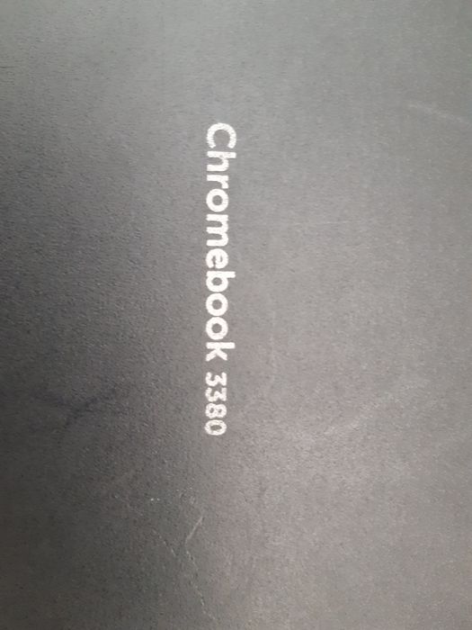 Laptop DELL pentru piese.