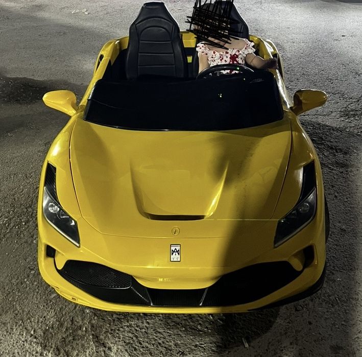 Detskiy ferari sariq