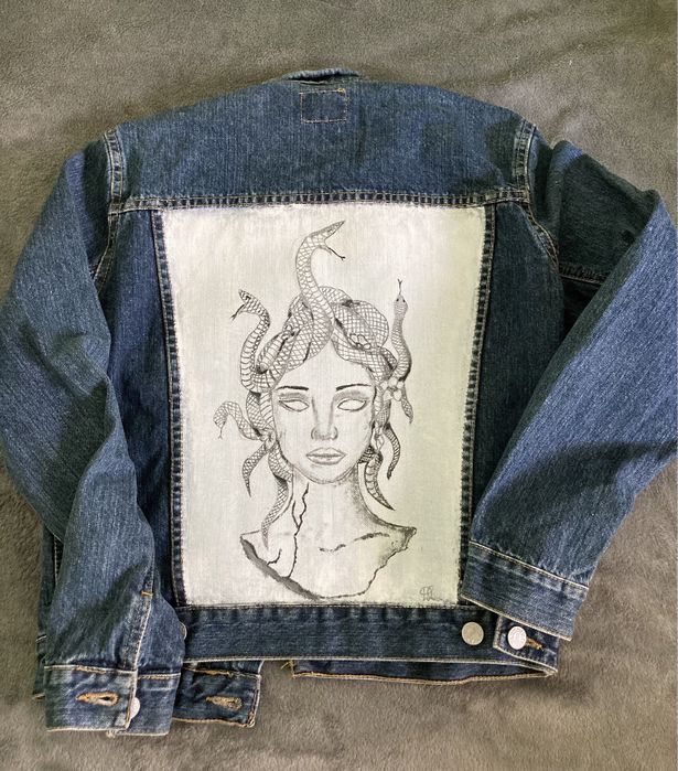 Дънкови якета, рисувани ръчно