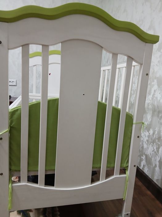 Детский кровать и детский шкаф в комлекте