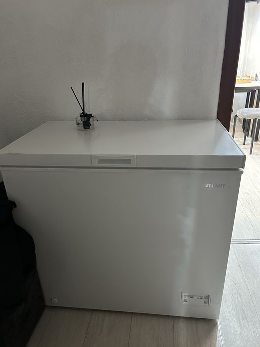 Продам морозильную камеру