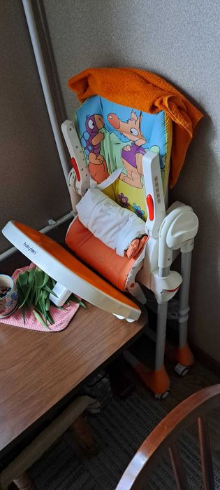Стульчик для кормления babyton