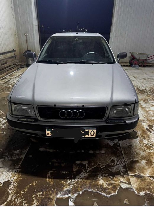 АудиБ4.1992жыл. Сатылады.