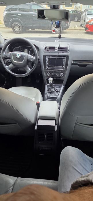Vând masina Skoda Octvia