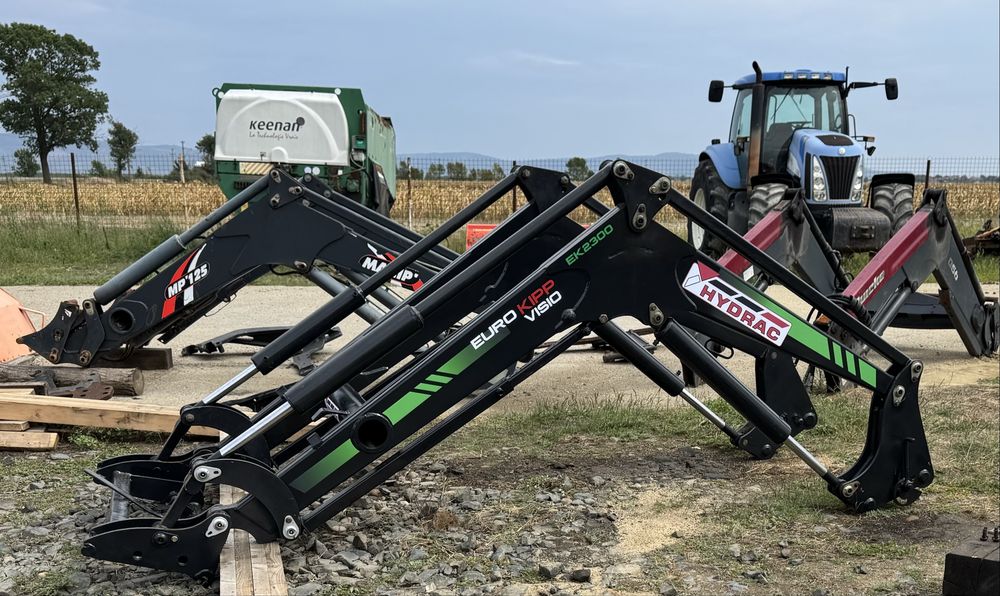 incarcator frontal pentru tractor New Holland modelul TM, Case MXM