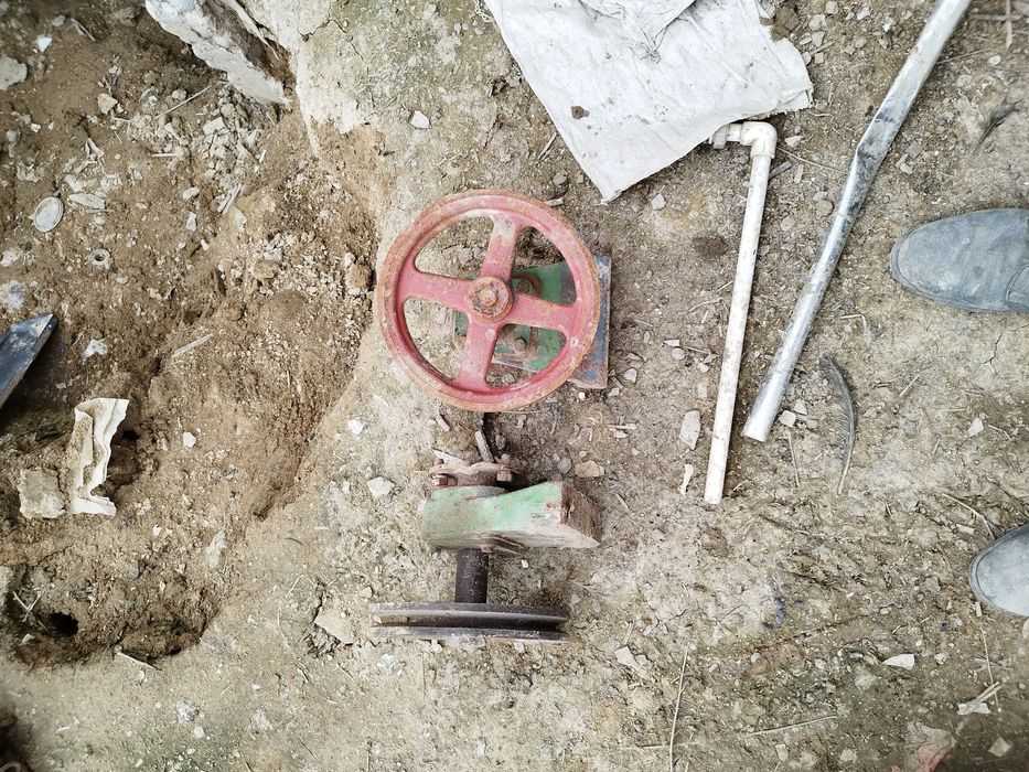 Масквич 412 запчас  сотлади