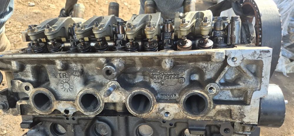 Motor Dacia Logan 2010 1.2 benzina