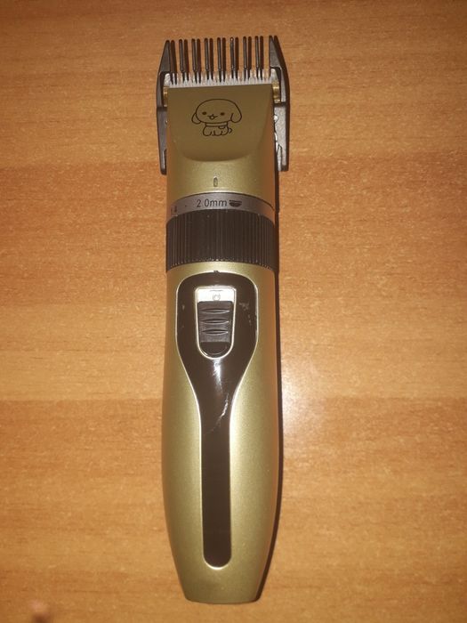 Masina de tuns animale de companie