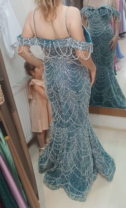 Vând rochie de nașă