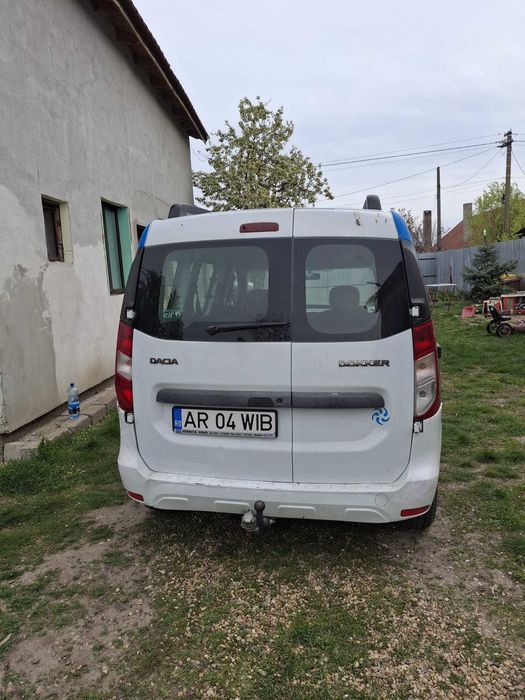 Vând Dacia Dokker