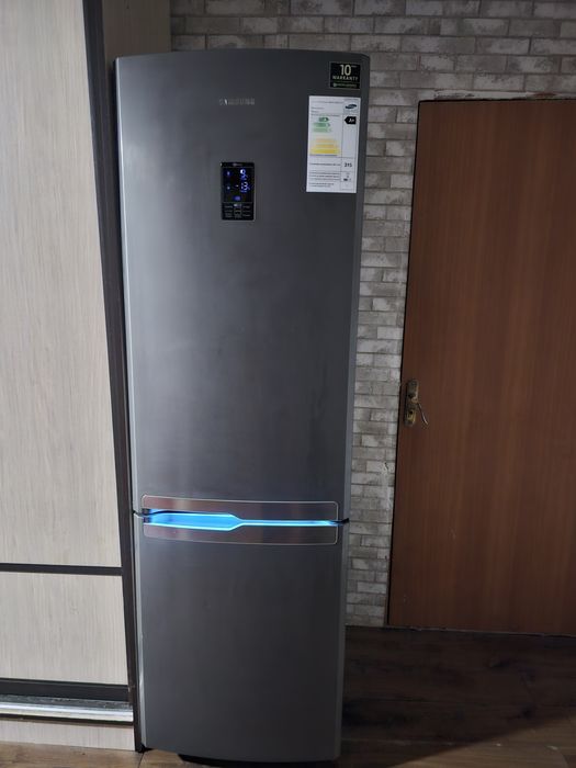 Продам холодильник Samsung No Frost