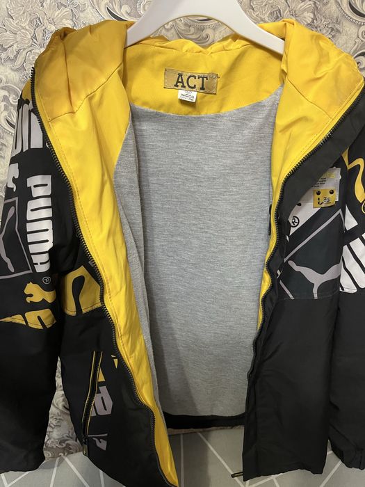 Продам куртку весеннии