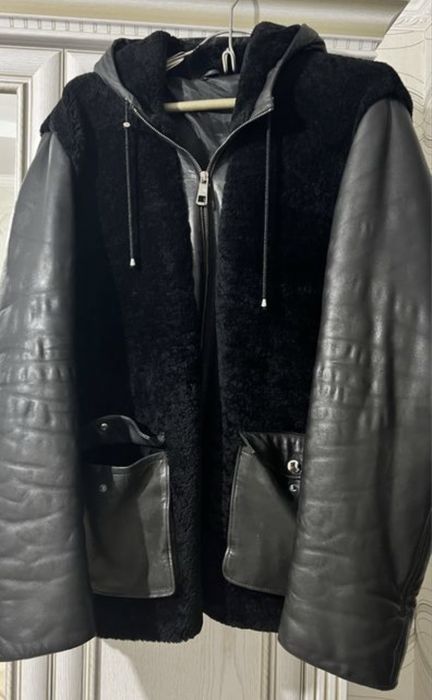 Куртка кожанная с капюшоном