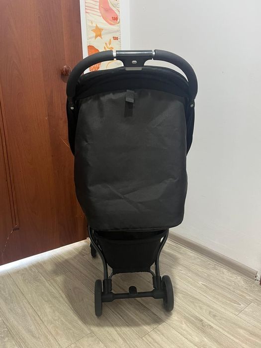 Продам коляску прогулочную