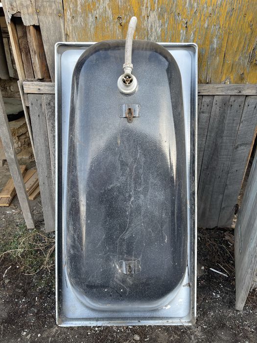 Ванна продам ванну