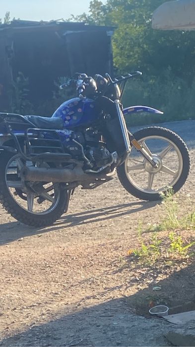 Продам мотоцикл 200сс