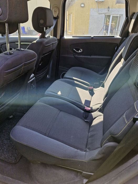 Vând Renault Scenic 3 Pentru Dezmembrări An 2013